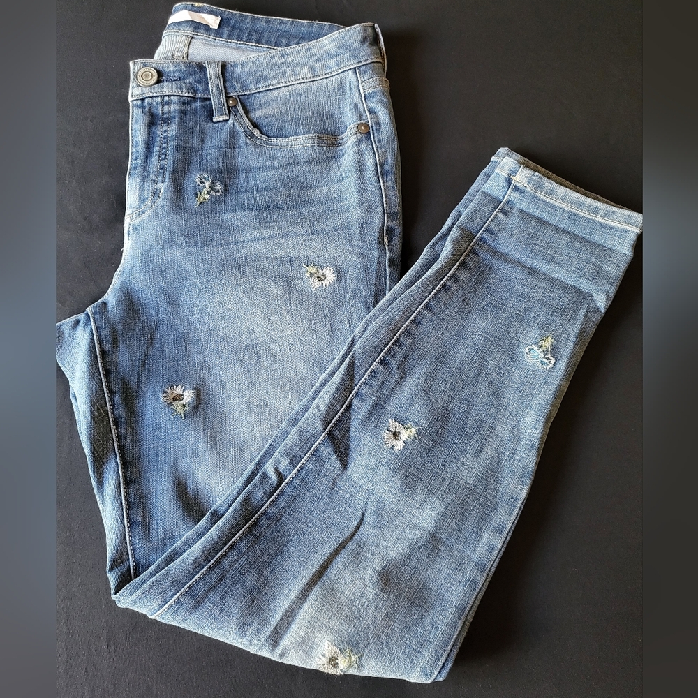LC Lauren Conrad Super Skinny Leg Jeans 10 Womens Medium Wash Floral Embroidered